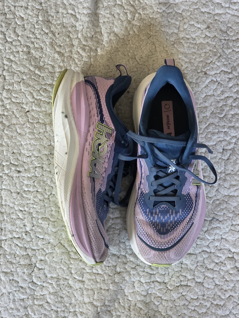 Hoka Skyflow Womens 8.5 B Pink Blue Running Shoes Sneakers 1155113 MTW
